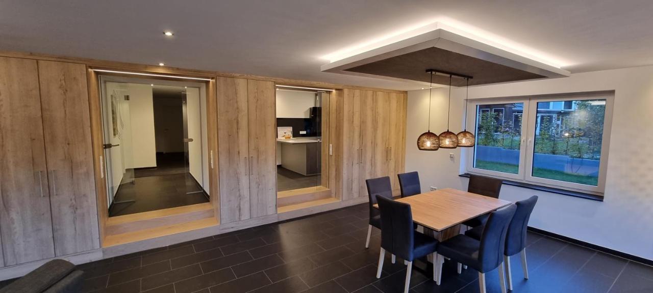 Upland Lounge Apartment